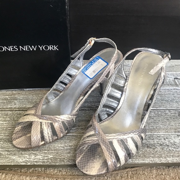 ⭐️ NWT Jones New York Heels - Picture 5 of 6